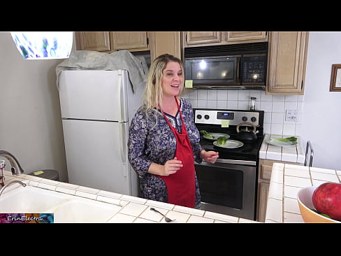 ❤️ Stepmom milking him in the kitchen before his date. ❤️❌ Porno at en-gb.assistirhentai.ru ❤